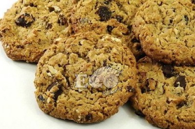 Печенье с орехами и изюмом, пошаговый рецепт на ккал, фото, ингредиенты - Nora